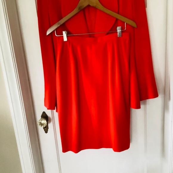 VTG Designer ilie Wacs Red Skirt Suit Rhinestone Tie Front Blazer Size 10 USA - Picture 9 of 14